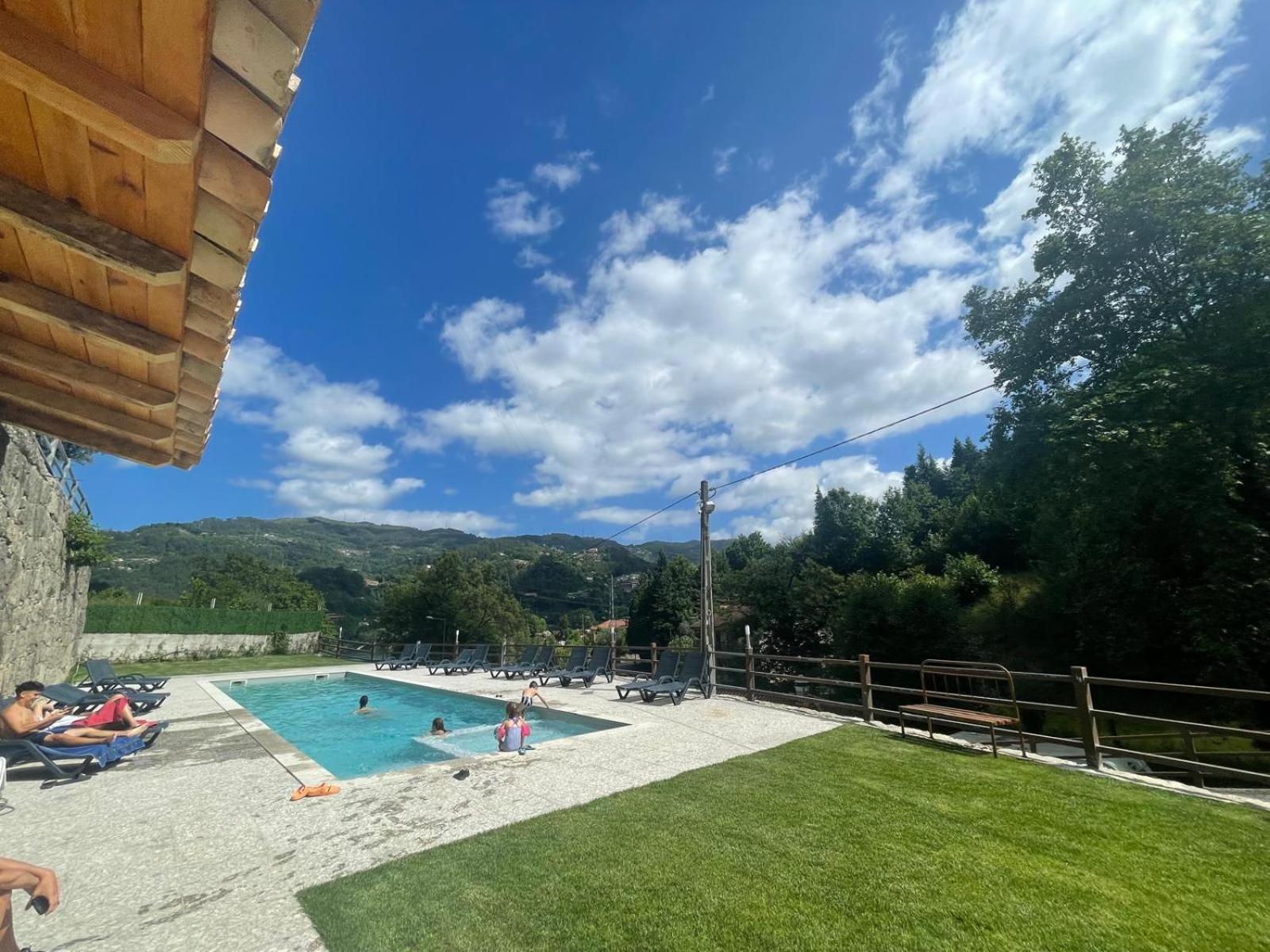 Campismo Rural Rio Caldo Geres Gerês Exterior foto