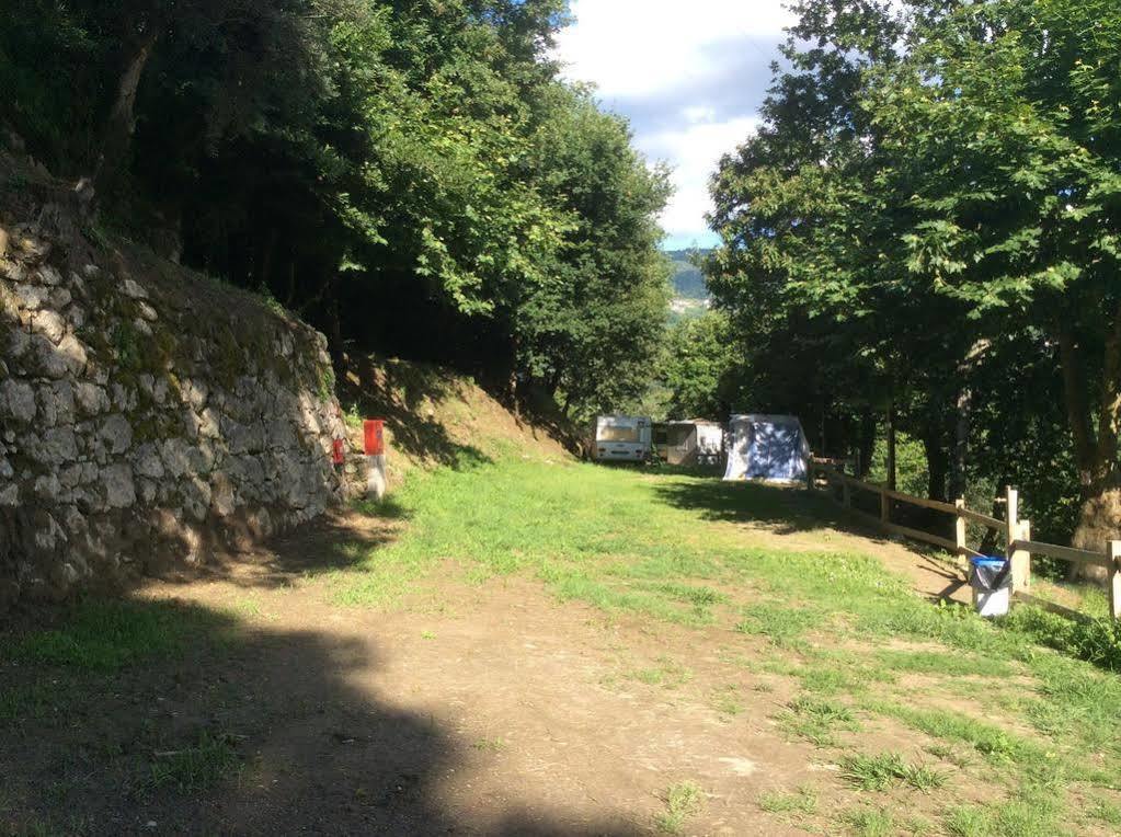 Campismo Rural Rio Caldo Geres Gerês Exterior foto
